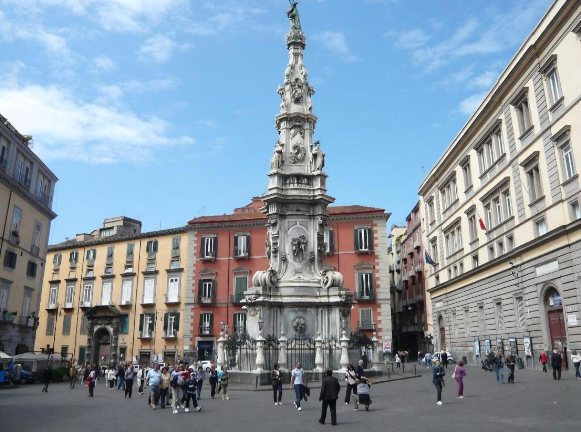 Sottosopra Chiaia * Naples